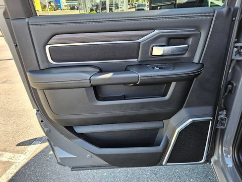 New 2026 RAM 3500 Laramie AWD/4WD image 16