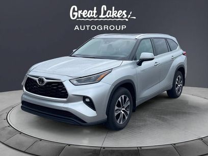 Used 2021 Toyota Highlander XLE