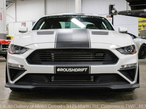 Used 2018 Ford Mustang GT Premium w/ GT Performance Package image 12