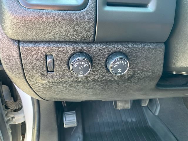 Used 2022 Chevrolet Colorado LT w/ Luxury Package AWD/4WD image 18
