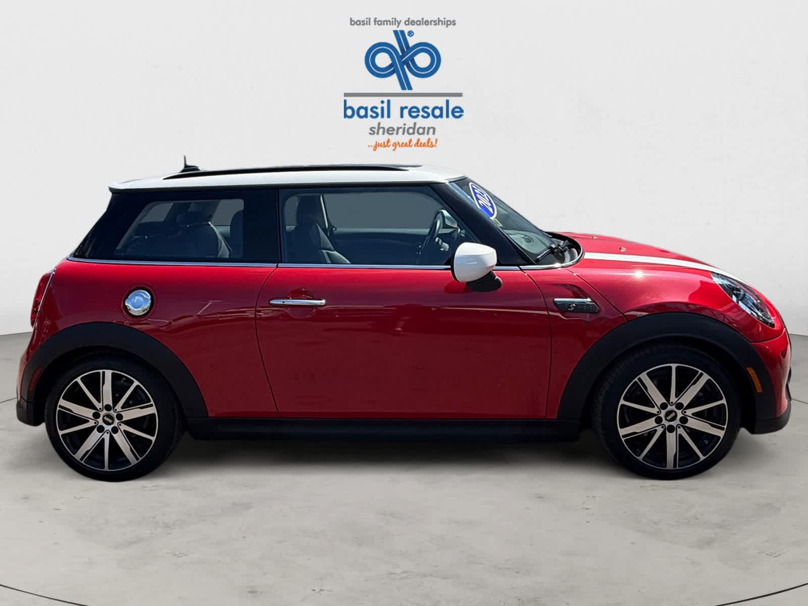 Used 2023 MINI Cooper S FWD image 8