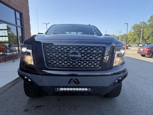 Used 2019 Nissan Titan SV w/ SV Convenience Package AWD/4WD image 31