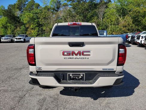 New 2026 GMC Canyon Elevation w/ Convenience Package RWD image 8