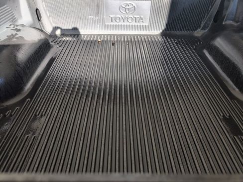 Used 2019 Toyota Tundra Platinum image 33