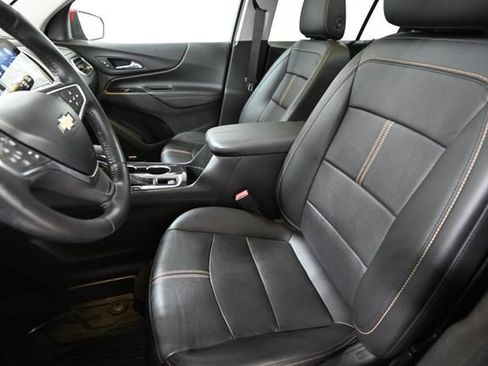 Used 2022 Chevrolet Equinox Premier AWD/4WD image 8