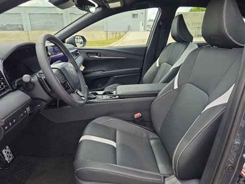 New 2026 Toyota Camry SE FWD image 11