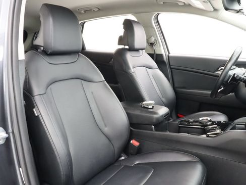 Used 2023 Kia Sportage EX AWD/4WD image 25