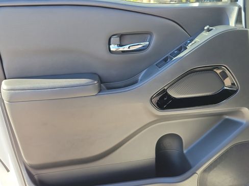 Used 2023 Nissan Frontier SV w/ Midnight Edition Package image 22