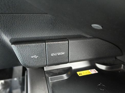 Used 2024 Toyota Camry XSE w/ Navigation Package image 28