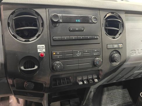 Used 2014 Ford F450 XL w/ Snow Plow Prep Package image 6