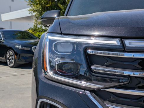 New 2026 Volkswagen Atlas SE FWD image 10
