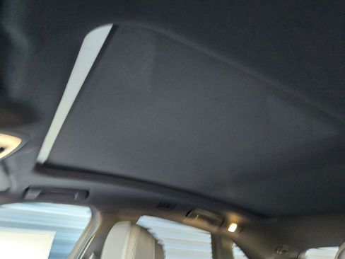 New 2026 Porsche Macan S image 21