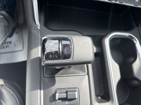 Used 2023 GMC Sierra 1500 Denali image 23