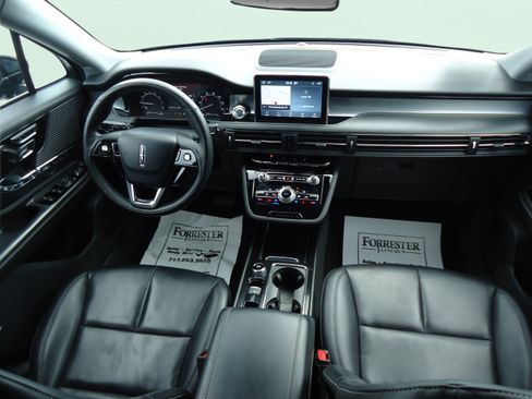 Used 2022 Lincoln Corsair AWD w/ Equipment Group 101A image 10