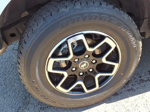 Used 2025 Ford Bronco Outer Banks image 8