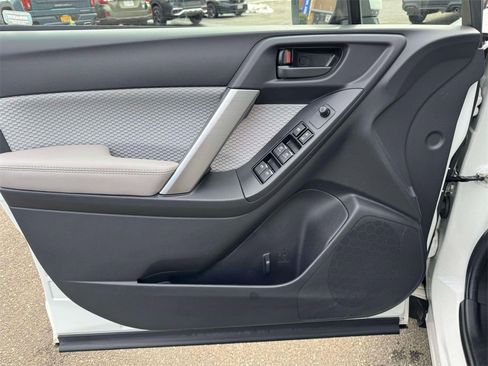 Used 2018 Subaru Forester 2.5i Premium image 15