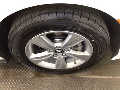 Used 2018 Honda Odyssey EX-L image 26