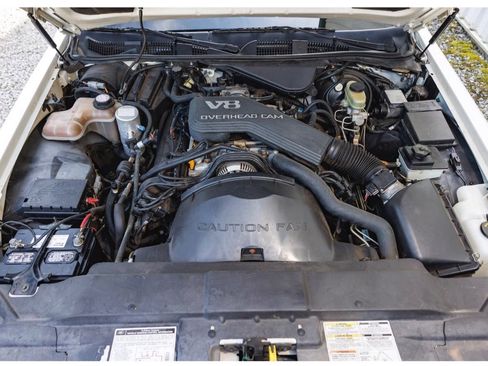 Used 1995 Lincoln Town Car Signature RWD image 14