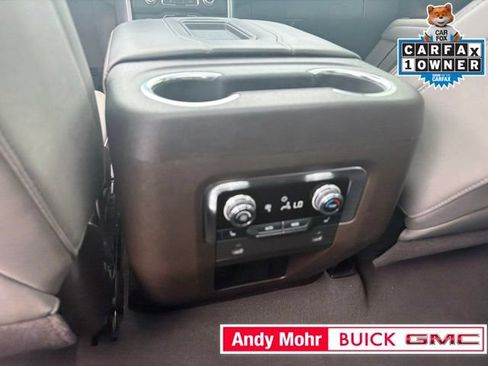 Used 2022 GMC Yukon SLT w/ SLT Premium Package AWD/4WD image 19