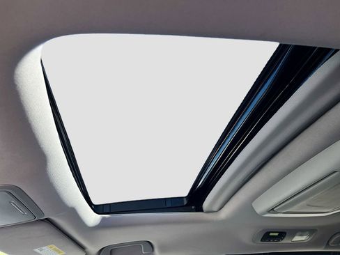 Used 2024 Honda Odyssey Touring image 22