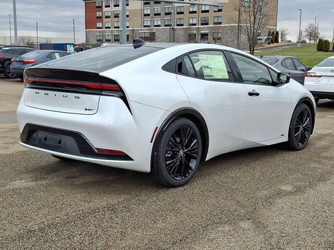 New 2026 Toyota Prius AWD image 6