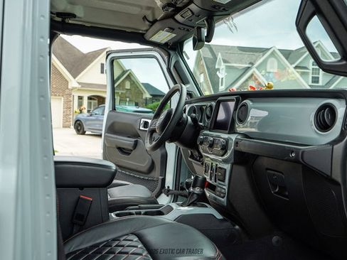 Used 2023 Jeep Gladiator Sport AWD/4WD image 26