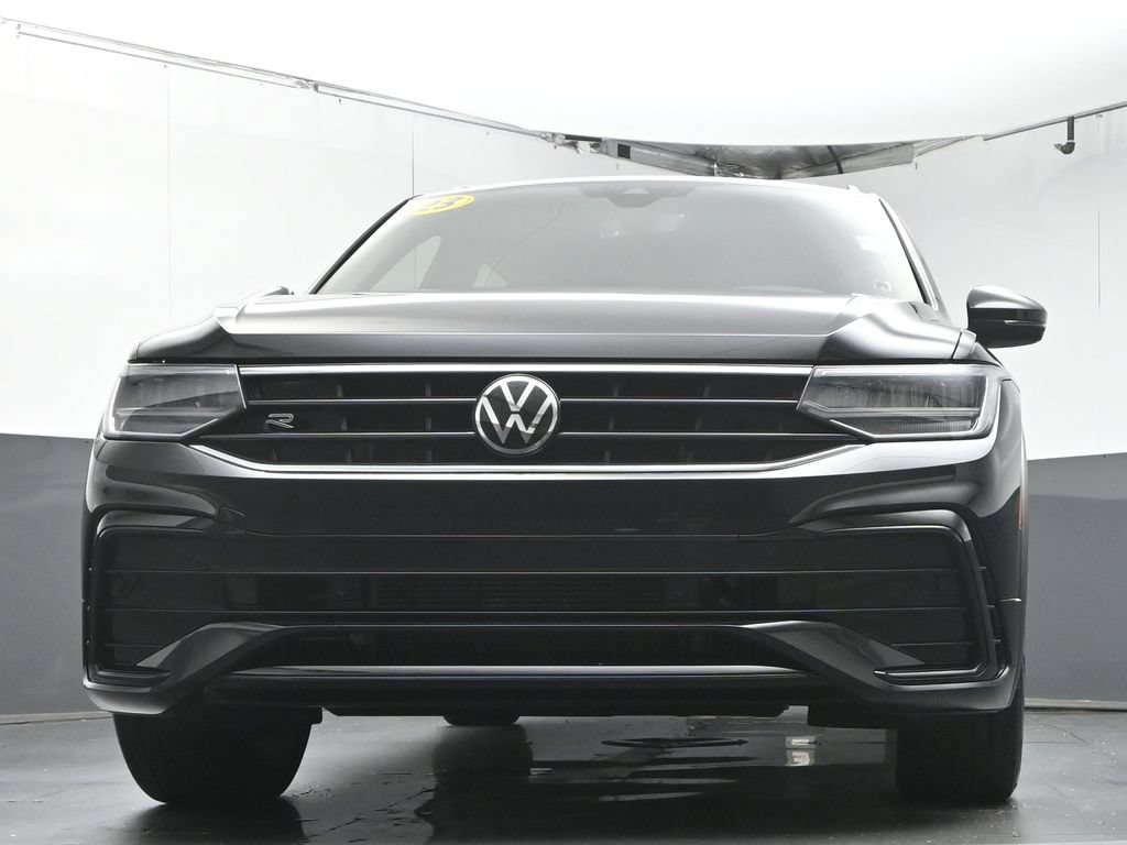 Used 2023 Volkswagen Tiguan SE R-Line FWD image 33
