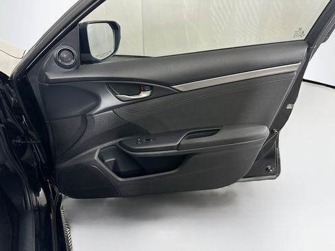 Used 2018 Honda Civic EX image 30