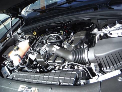 Used 2023 Jeep Grand Cherokee Altitude AWD/4WD image 10