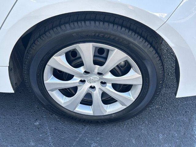 Used 2024 Toyota Corolla LE FWD image 12
