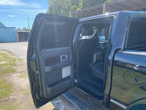 Used 2014 Ford F150 Platinum RWD image 16