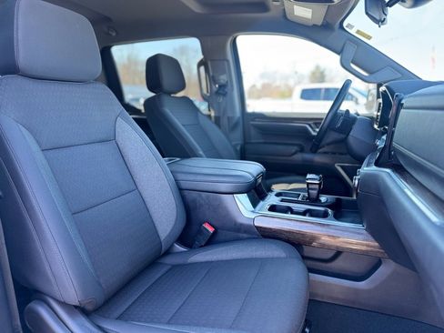 Used 2024 GMC Sierra 1500 Elevation image 11