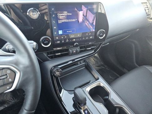 Used 2024 Lexus NX 350h 350h Premium w/ Cold Area Package image 32