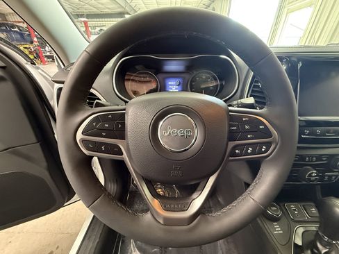 Used 2022 Jeep Cherokee Limited w/ Elite Package AWD/4WD image 26