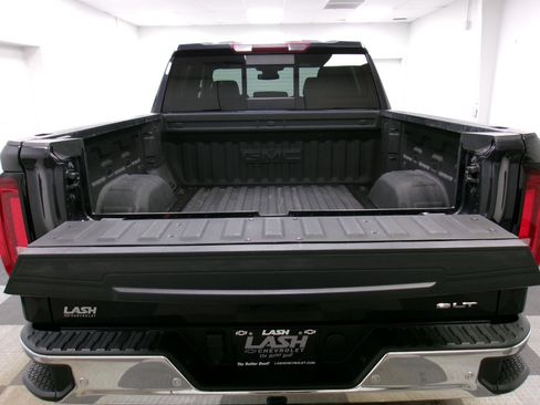 Used 2022 GMC Sierra 1500 SLT w/ SLT Premium Plus Package image 13