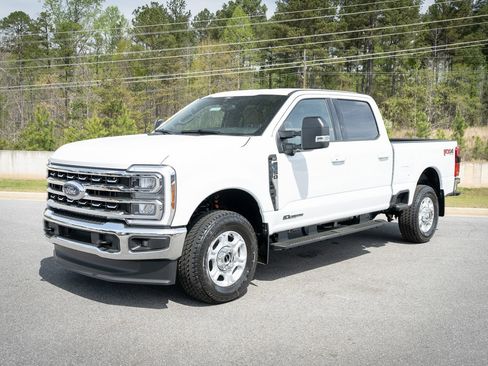 New 2026 Ford F350 XLT w/ XLT Premium Package AWD/4WD image 3