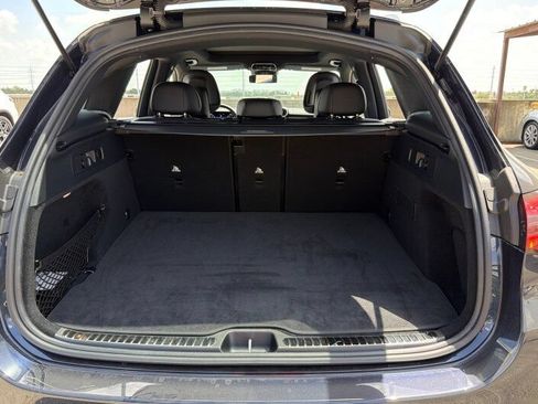 Used 2024 Mercedes-Benz GLC 300 4MATIC image 17