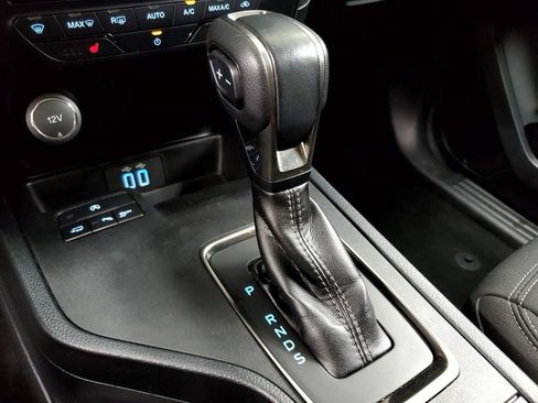 Used 2019 Ford Ranger XLT w/ Equipment Group 302A Luxury image 19