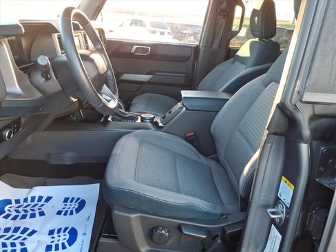 Used 2023 Ford Bronco Outer Banks image 12