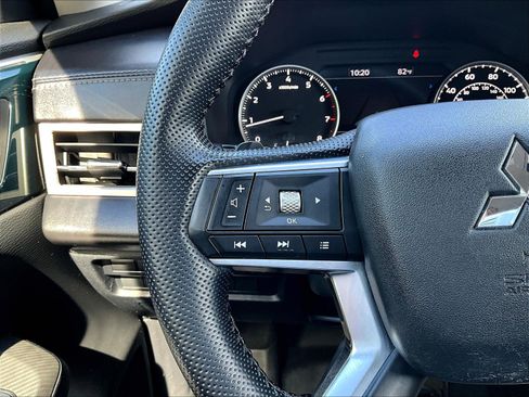 Used 2022 Mitsubishi Outlander SEL FWD image 11