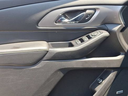 Used 2018 Chevrolet Traverse LT AWD/4WD image 21