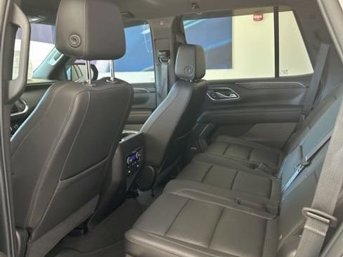 Used 2021 Chevrolet Tahoe LT w/ Luxury Package AWD/4WD image 13