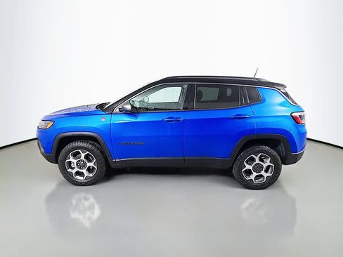 Used 2022 Jeep Compass Trailhawk w/ Trailhawk Convenience Group AWD/4WD image 9