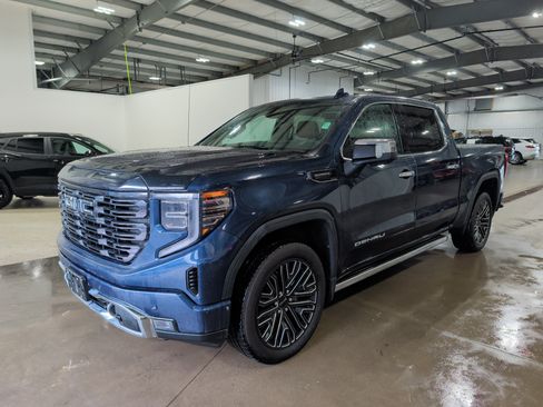 Used 2022 GMC Sierra 1500 Denali Ultimate AWD/4WD image 6