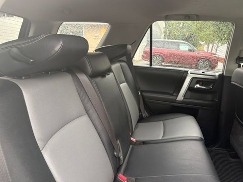 Used 2021 Toyota 4Runner SR5 Premium w/ Moonroof Package AWD/4WD image 7