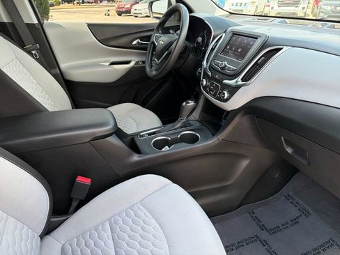Used 2021 Chevrolet Equinox LT FWD image 24