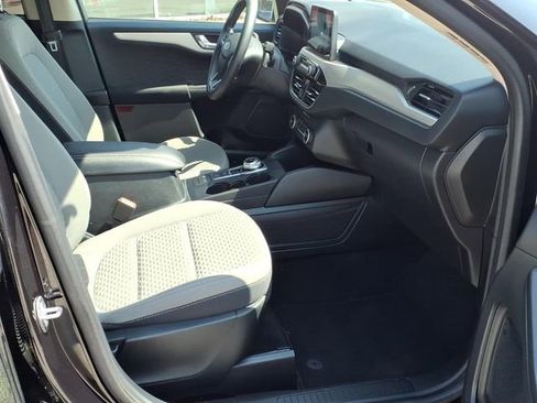 Used 2020 Ford Escape SE AWD/4WD image 7