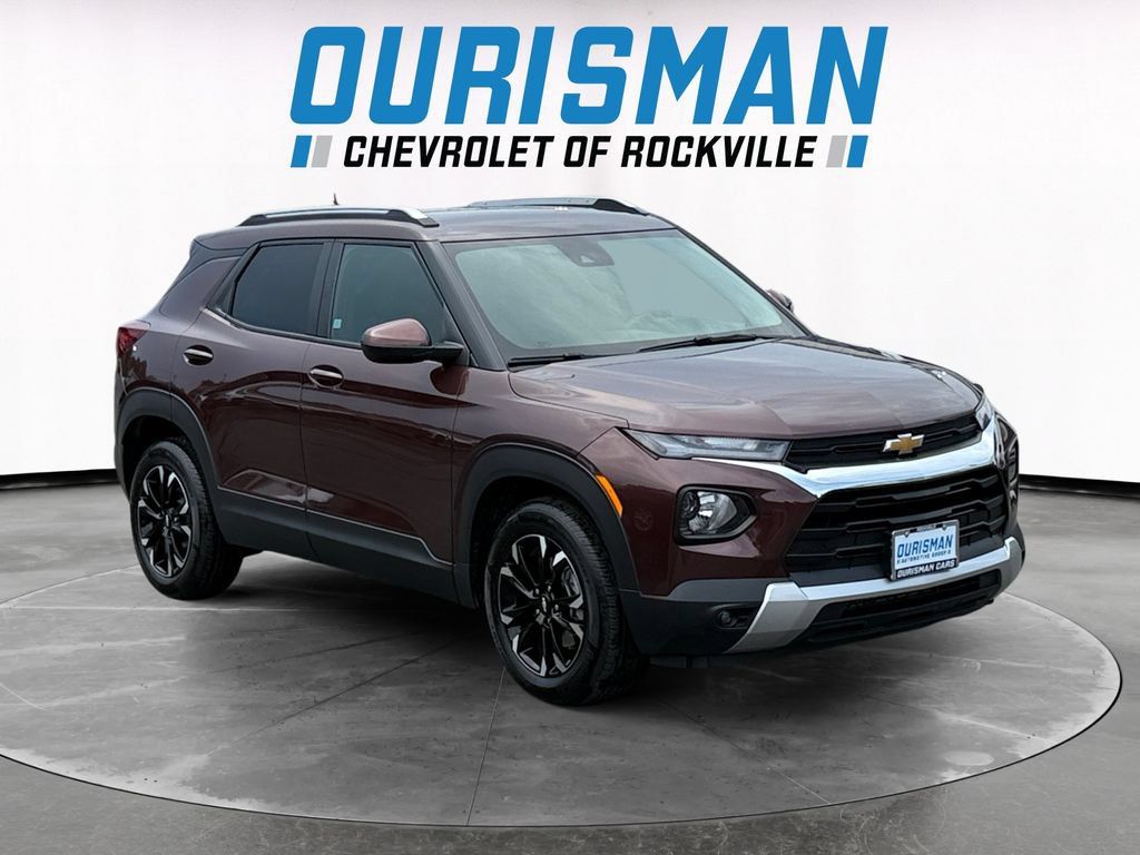 Used 2023 Chevrolet TrailBlazer LT FWD image 1
