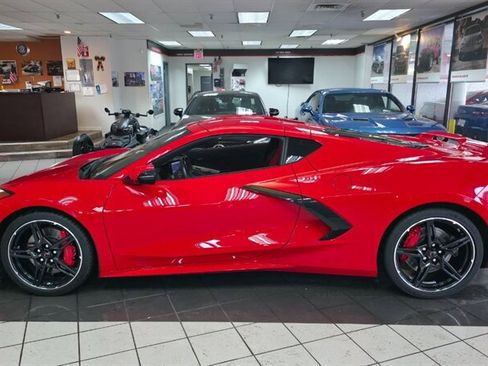 Used 2020 Chevrolet Corvette Stingray Coupe w/ Z51 Performance Package image 35