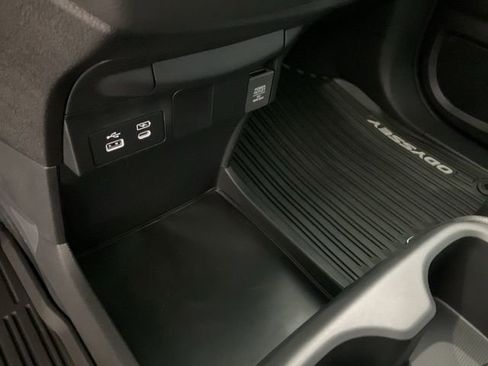 New 2026 Honda Odyssey EX-L image 14
